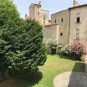 à La Roquette, Dans L'hotel De Divonne, Classé. , Arles France